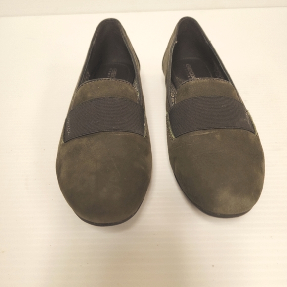 Geox Women's Sage Green Suede Flats Size 7 - Picture 2 of 8